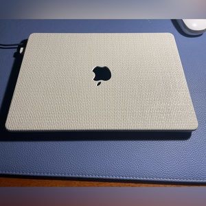The Woven Macbook Case by Uniqfind